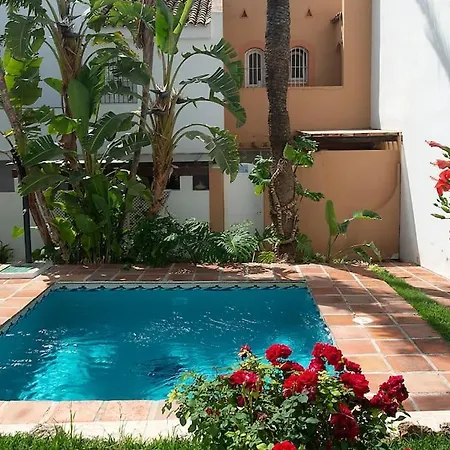 度假居 Beautiful And Quiet Family Townhouse In Great Location *