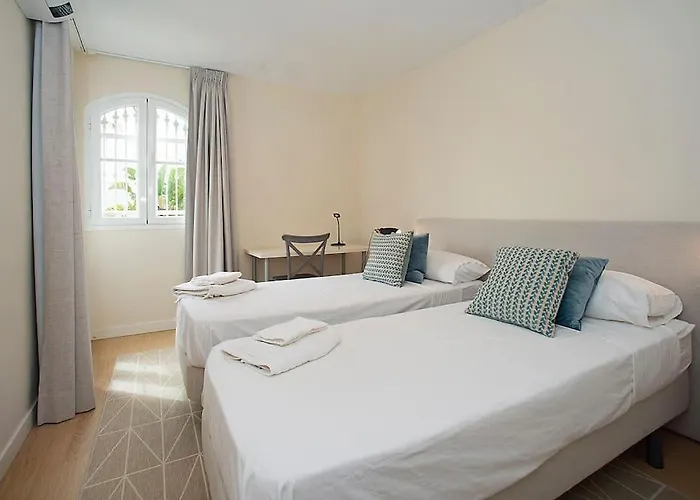 Beautiful And Quiet Family Townhouse In Great Location