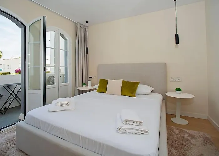 度假居 Beautiful And Quiet Family Townhouse In Great Location