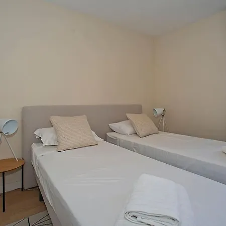 Beautiful And Quiet Family Townhouse In Great Location Prázdninový dům *