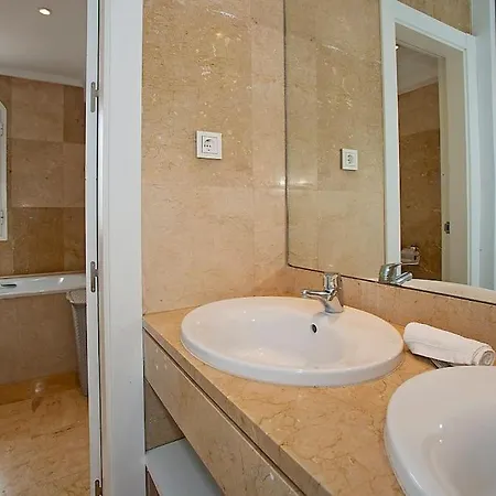 Beautiful And Quiet Family Townhouse In Great Location Prázdninový dům Marbella