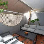 Holiday home Beautiful And Quiet Family Townhouse In Great Location