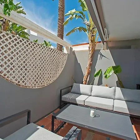 Beautiful And Quiet Family Townhouse In Great Location 马尔韦利亚