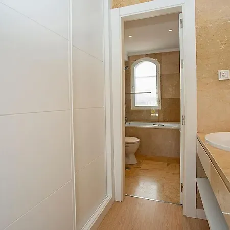 Beautiful And Quiet Family Townhouse In Great Location Holiday home Marbella