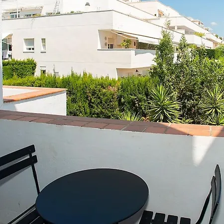 Beautiful And Quiet Family Townhouse In Great Location * マルベーリャ