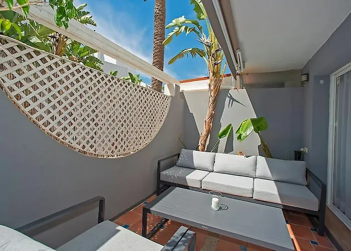 Beautiful And Quiet Family Townhouse In Great Location Marbella