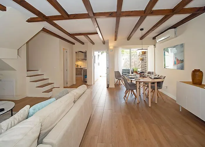 Ferienhaus Beautiful And Quiet Family Townhouse In Great Location Marbella