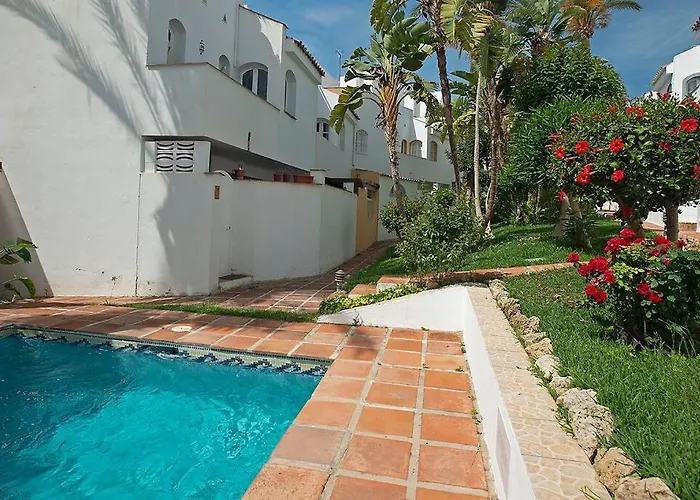 Beautiful And Quiet Family Townhouse In Great Location * Marbella